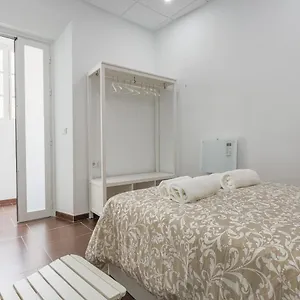 gran-apartamento-de-ensuenocalidades-5-hab-2banos.es-andalucia.com/